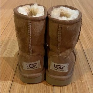 Ugg Classic Sherling Short Chestnut Boots sz 7
